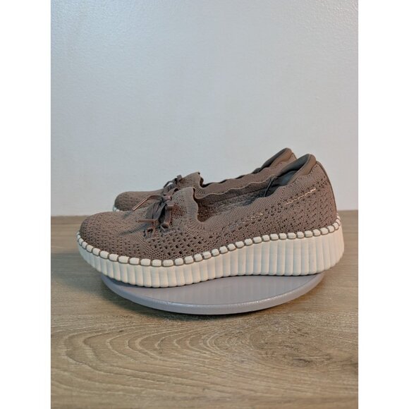 Skechers Wilshire Blvd 100822 Slip-On ShoesSize 9 Boat Shoes Memory Foam Beige - Picture 6 of 10